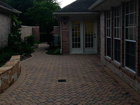 4th image of 2810 Silver Bough Cir