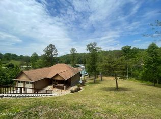 157 Waterside Ln, La Follette, TN 37766