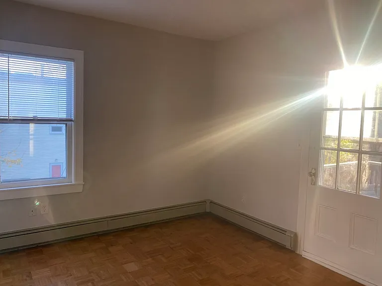 118 Clay St #2 — Photo 6