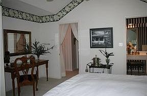 5th image of 1021 Shelford Ct