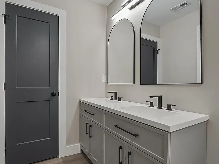 3353 Lay Ave SE — Photo 16