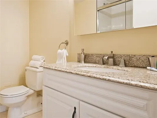 Rented by R New York | media 15