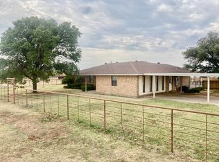 5639 Johnson Rd, Iowa Park, TX 76367