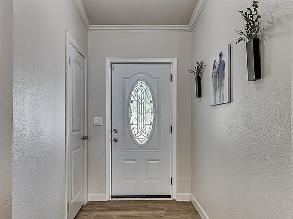 3rd image of 3230 Ives Way Ct