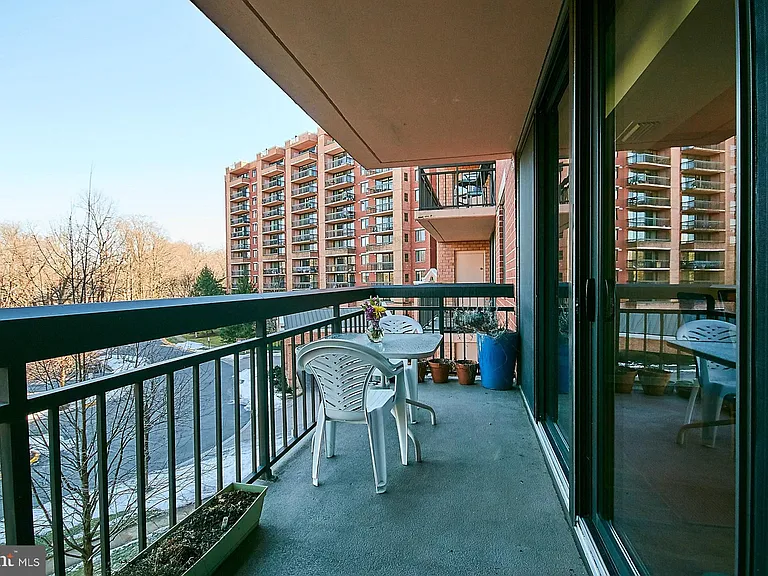 2230 George C Marshall Dr #406 — Photo 16