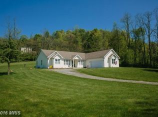 24302 Decorum Rd, Neelyton, PA 17239