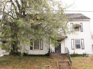 305 E 10th St, Trenton, MO 64683