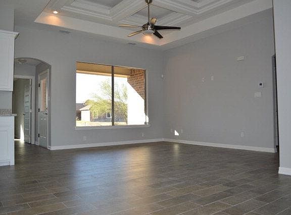 4th image of 1607 Lookout Dr