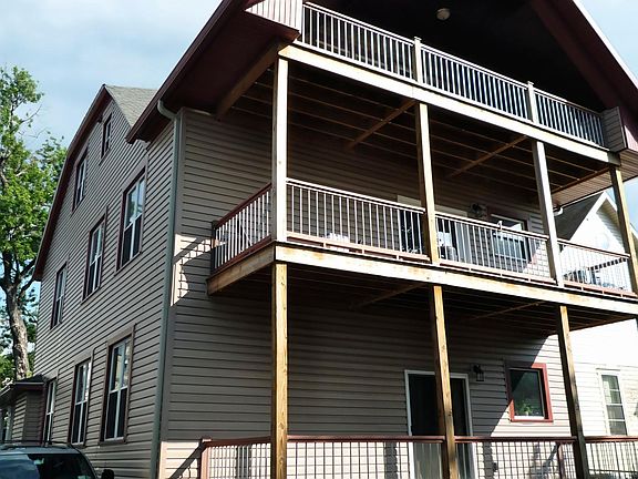 3rd image of 273 Quail St #2