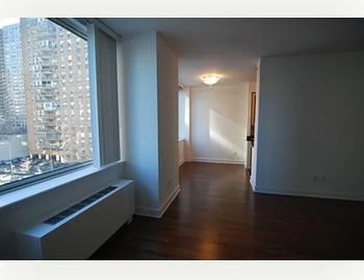 Sold by Nest Seekers International | media 14