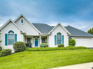 5109 Inverness Dr, Mechanicsburg, PA 17050
