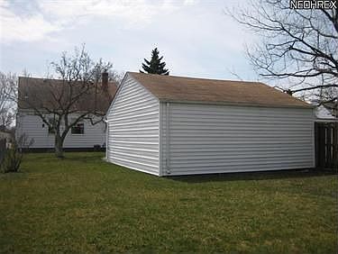 3rd image of 13105 Willard Ave