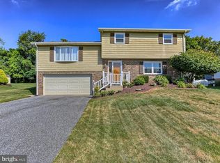 2613 Danielle Dr, Dover, PA 17315