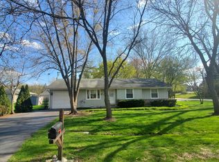 8609 Lakeview Ave, Crystal Lake, IL 60014