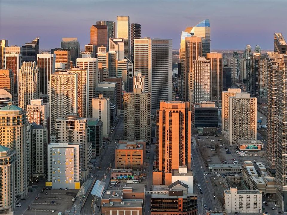 1st image of 1100 SE 8th Ave SW #2800