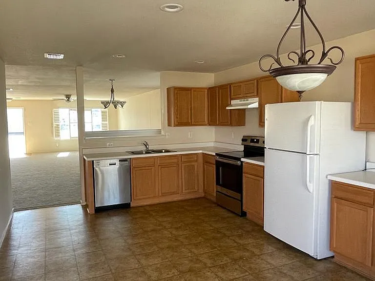 9012 Penny Ln — Photo 7