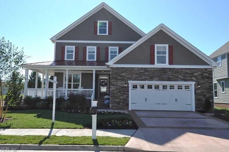 photo of similiar home. side load garage required