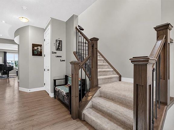 3rd image of 129 W Windford Park SW
