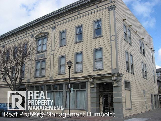 2nd image of 217 D St APT 311