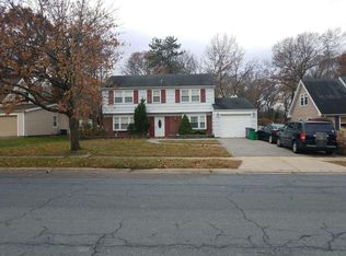 29 Overlea Ln, Aberdeen, NJ 07747