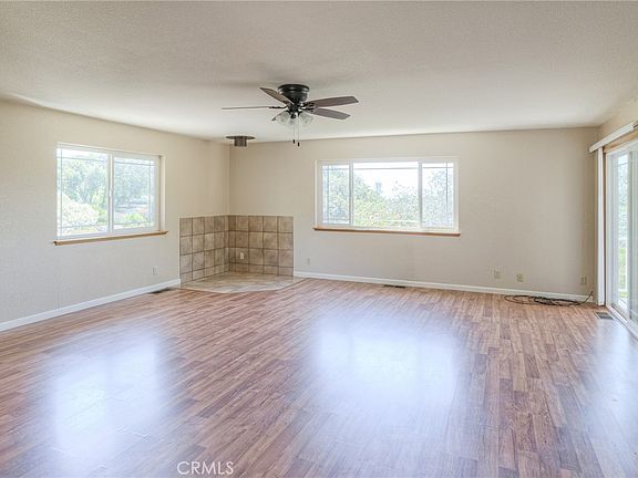 3rd image of 9 Chaparral Dr