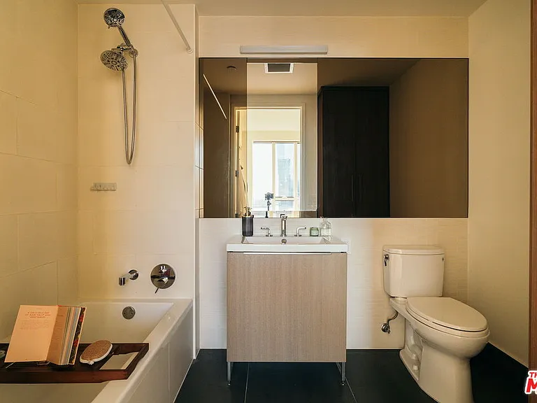 889 Francisco St #1801 — Photo 14