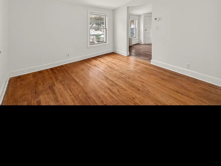 2428 11th Ave S #4 — Photo 4