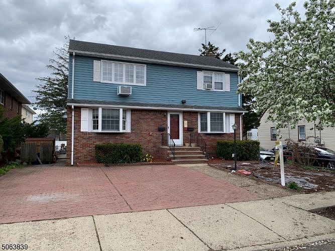 1st image of 68 Norwood Ave