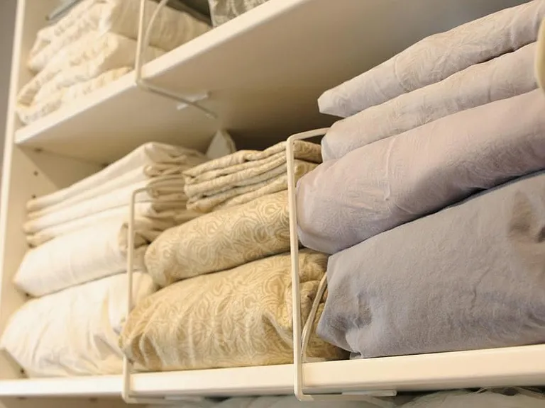 Rest easy on crisp, freshly laundered bed sheets, pillowcases, linens, and blankets.