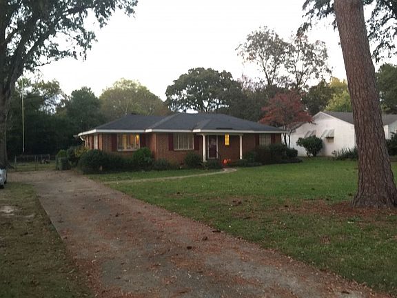 2nd image of 4217 Camellia Dr