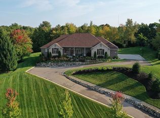 7818 High Ridge Ct, Clarkston, MI 48348