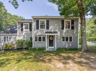 137 Mountain Rd, Falmouth, ME 04105