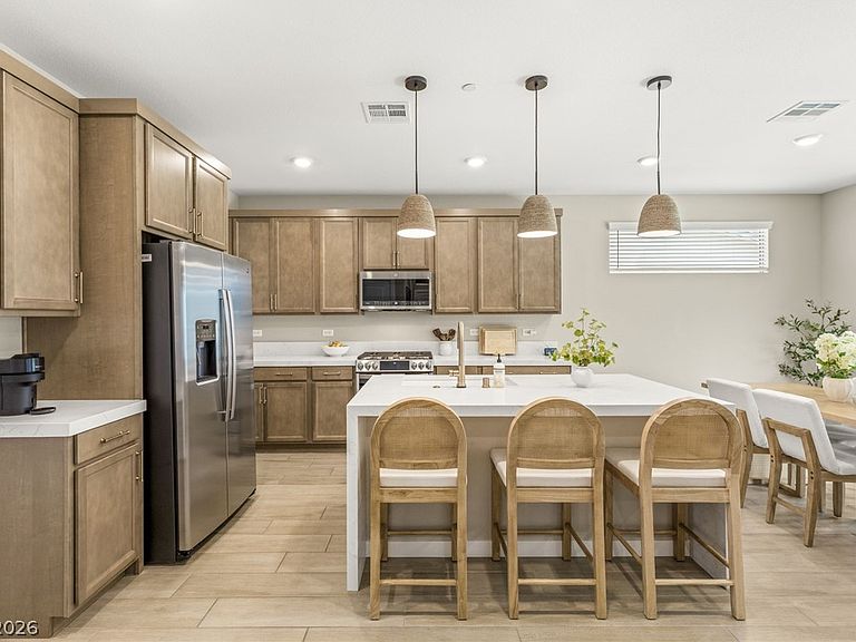 10449 Smokey Mariposa Ave, Las Vegas, NV