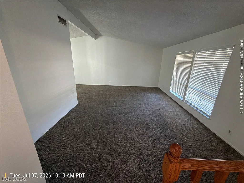 4 bed, 3.0 bath, 2181 sqft, $2,246 — Photo 2