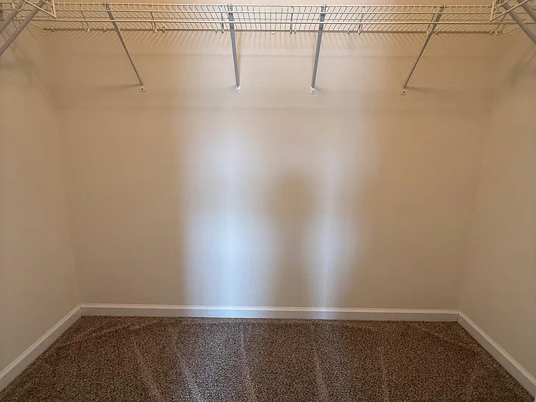 7476 Riding Meadow Way — Photo 11
