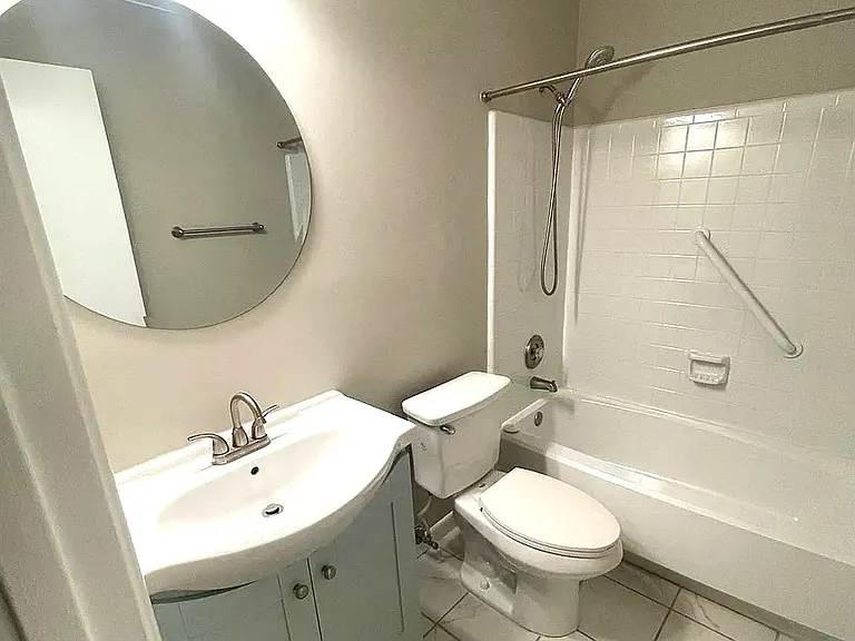 3200 Heathstead Pl #E — Photo 8