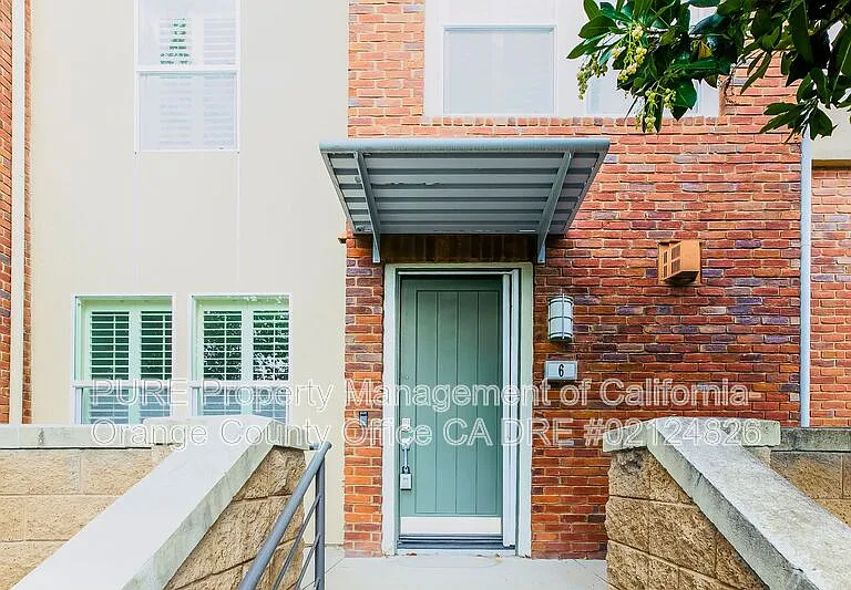 6 Midtown Dr — Photo 4