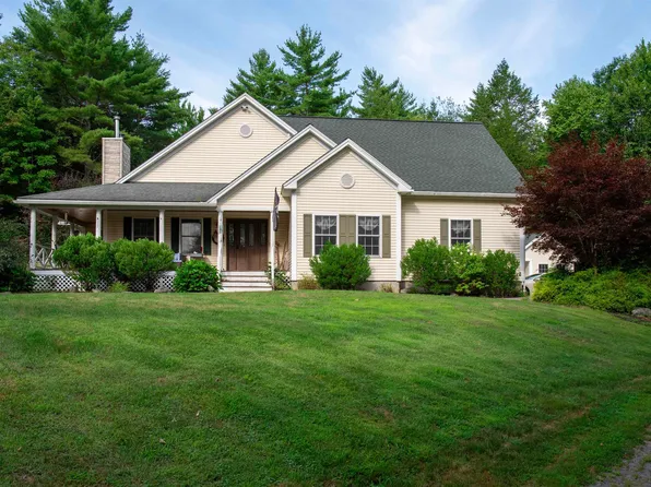 633 1st Crown Point Road, Strafford, NH 03884-6116