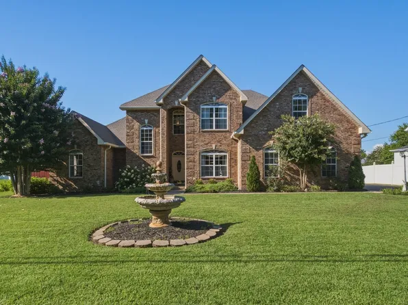 227 Jones Mill Rd, La Vergne, TN 37086