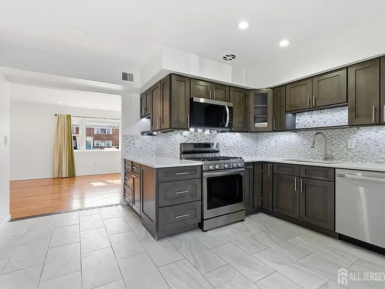 161 Evergreen Rd #2A — Photo 8
