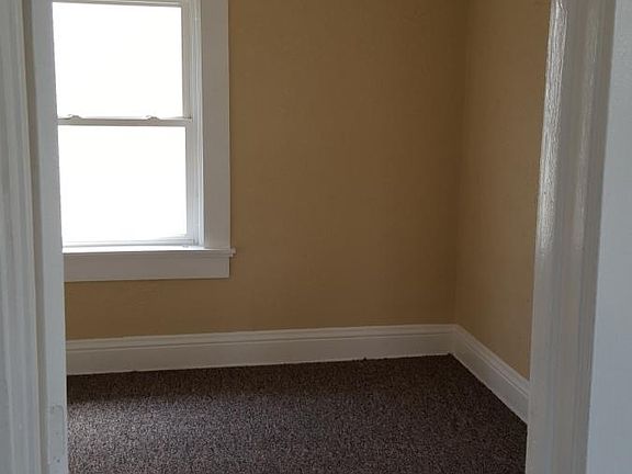 5th image of 707 E Corby Blvd