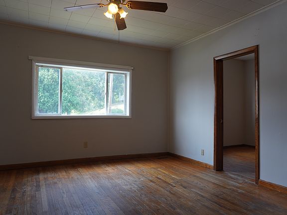 2nd image of 63 Grace St