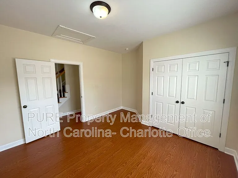 68 Wembley Dr — Photo 12