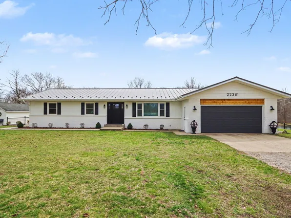 22381 N Angling Rd, Centreville, MI 49032