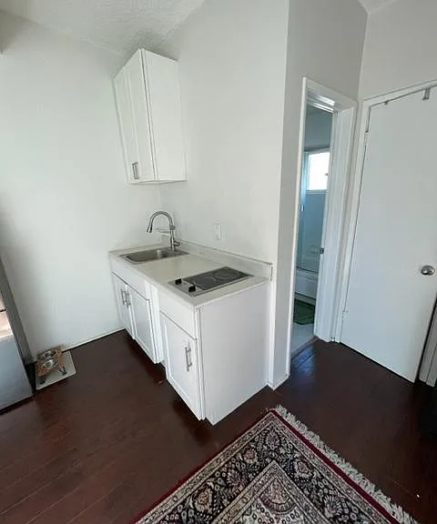 1249 Brockton Ave #7 — Photo 2