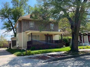 17 E 10th Ave, Hutchinson, KS 67501