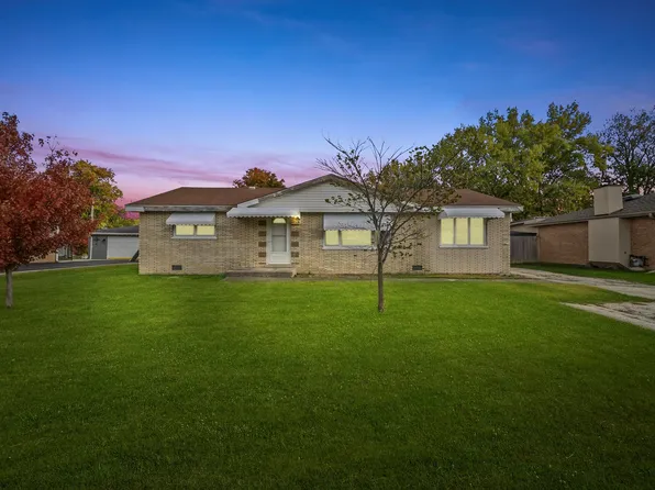 8521 S 83rd Ave, Hickory Hills, IL 60457