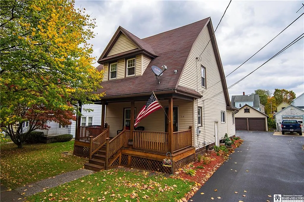 137 Linwood Ave photo 1
