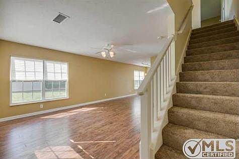 2nd image of 909 Seven Oaks Blvd #909