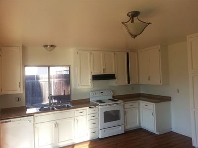 1526 Kent Ave, Escondido, CA, 92027